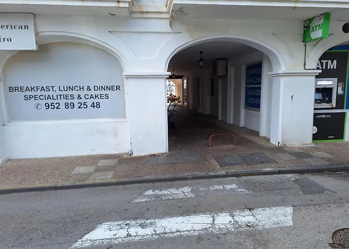 Superb Seaview Apartment Duquesa Port